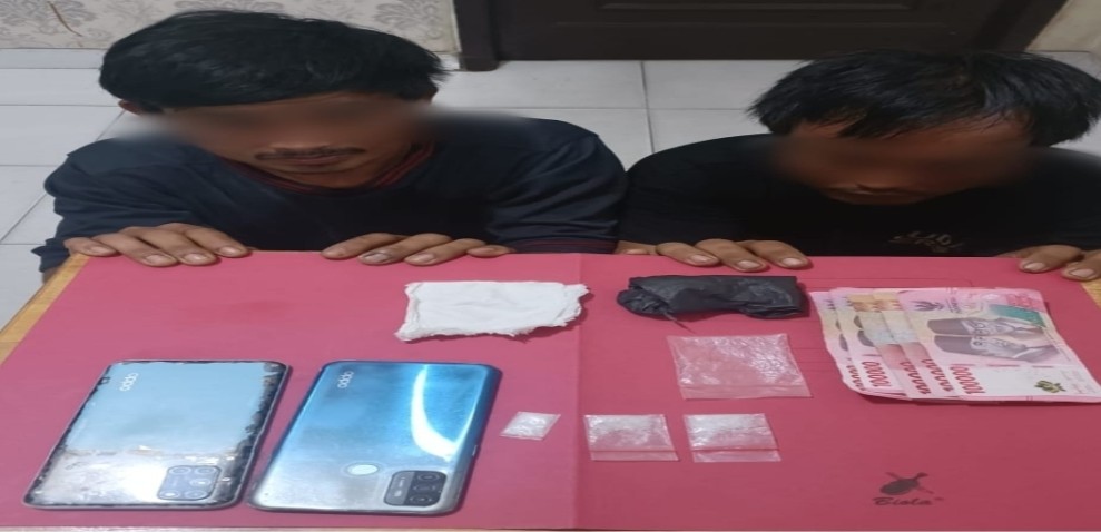 Satnarkoba Polres Siak Gulung Jaringan Shabu di Bungaraya, Dua Pelaku Ditangkap, Satu DPO