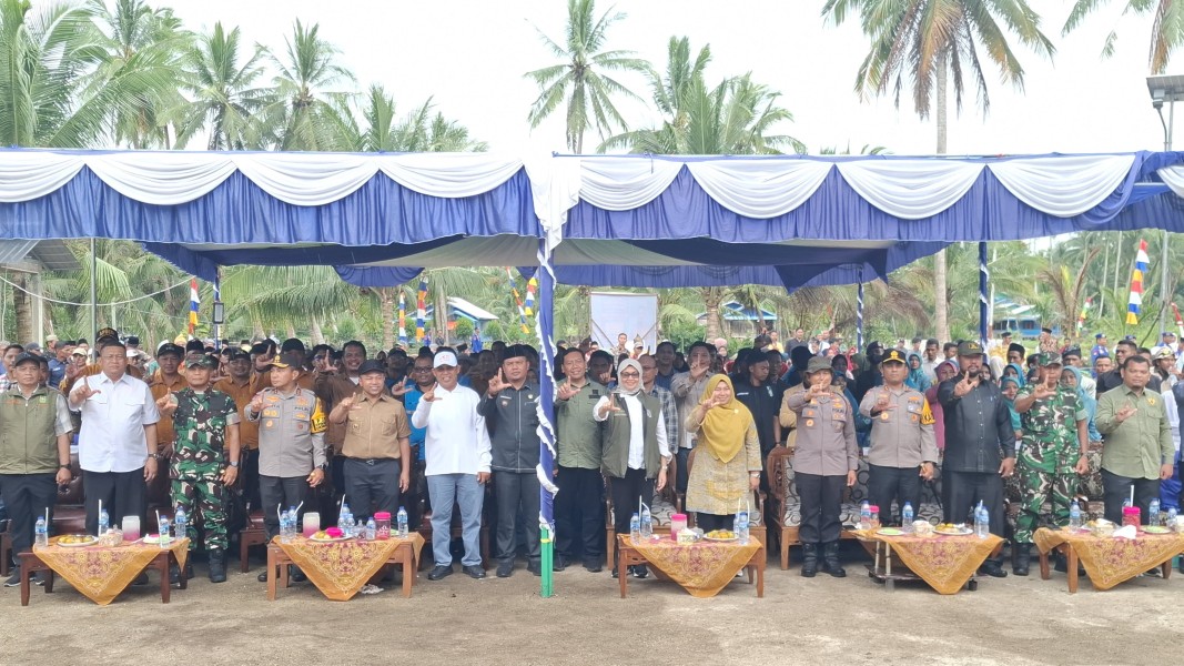 Peringati Hari Mangrove Sedunia Tahun 2025, Kasdim 0314/Inhil Ikuti Aksi Tanam Pohon Mangrove