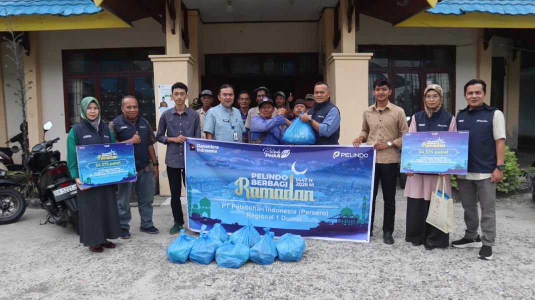 Ramadan Penuh Berkah, Pelindo Dumai Berbagi Sembako, Takjil dan Santunan Anak Yatim