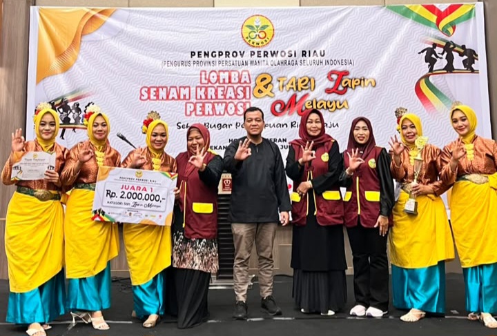 Tampil Memukau, Sri Tanjung Raih Juara Pertama Lomba Tari Zapin Melayu se-Riau