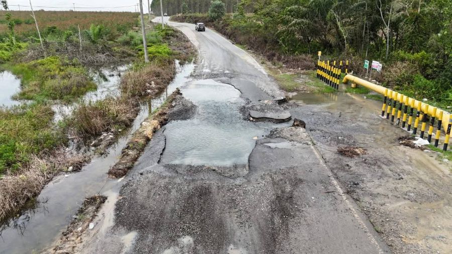 Pemkab Siak Gandeng Perusahaan Perbaiki Jalan Lintas Tualang-Sungai Mandau