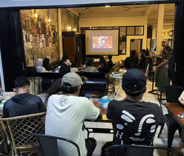 Nobar dan Diskusi Film Pesta Babi di Pangkalan Kerinci Jadi Ruang Literasi dan Kritik Sosial