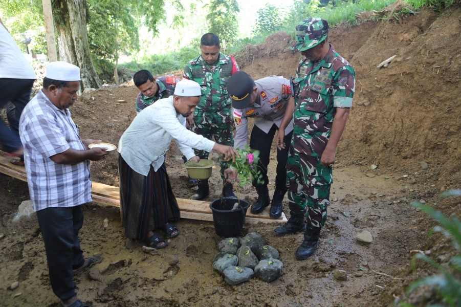 Ground Breaking Jembatan Perintis Bantuan Presiden RI, Perkuat Konektivitas dan Dorong Pertumbuhan Ekonomi Warga