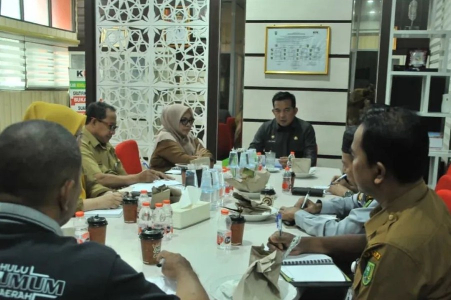 Pemkab Inhu Berangkatkan Umrah Imam Masjid dan Penggali Kubur