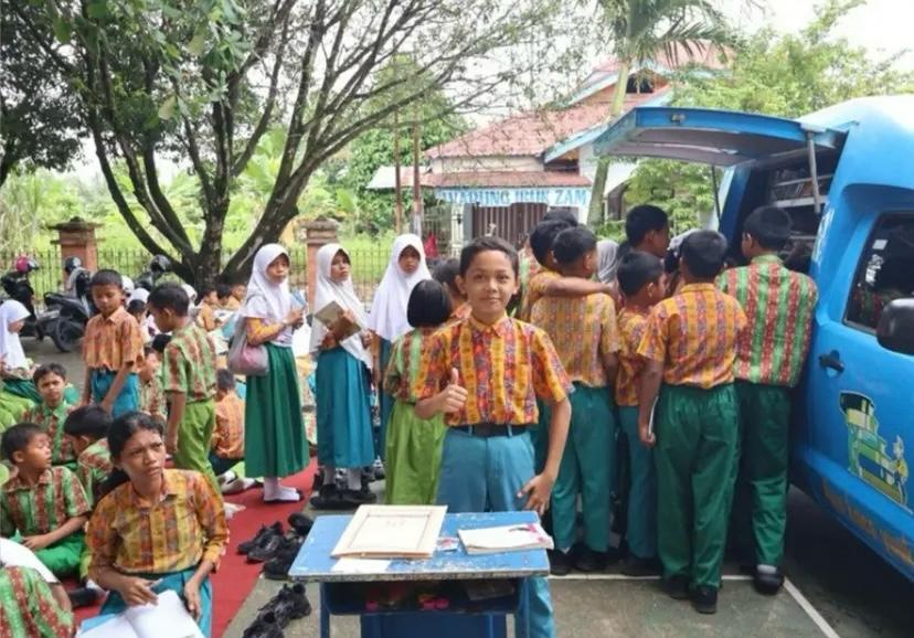 Dipersip Riau Hadirkan Perpustakaan Keliling, Sasar Sekolah Pinggiran Pekanbaru