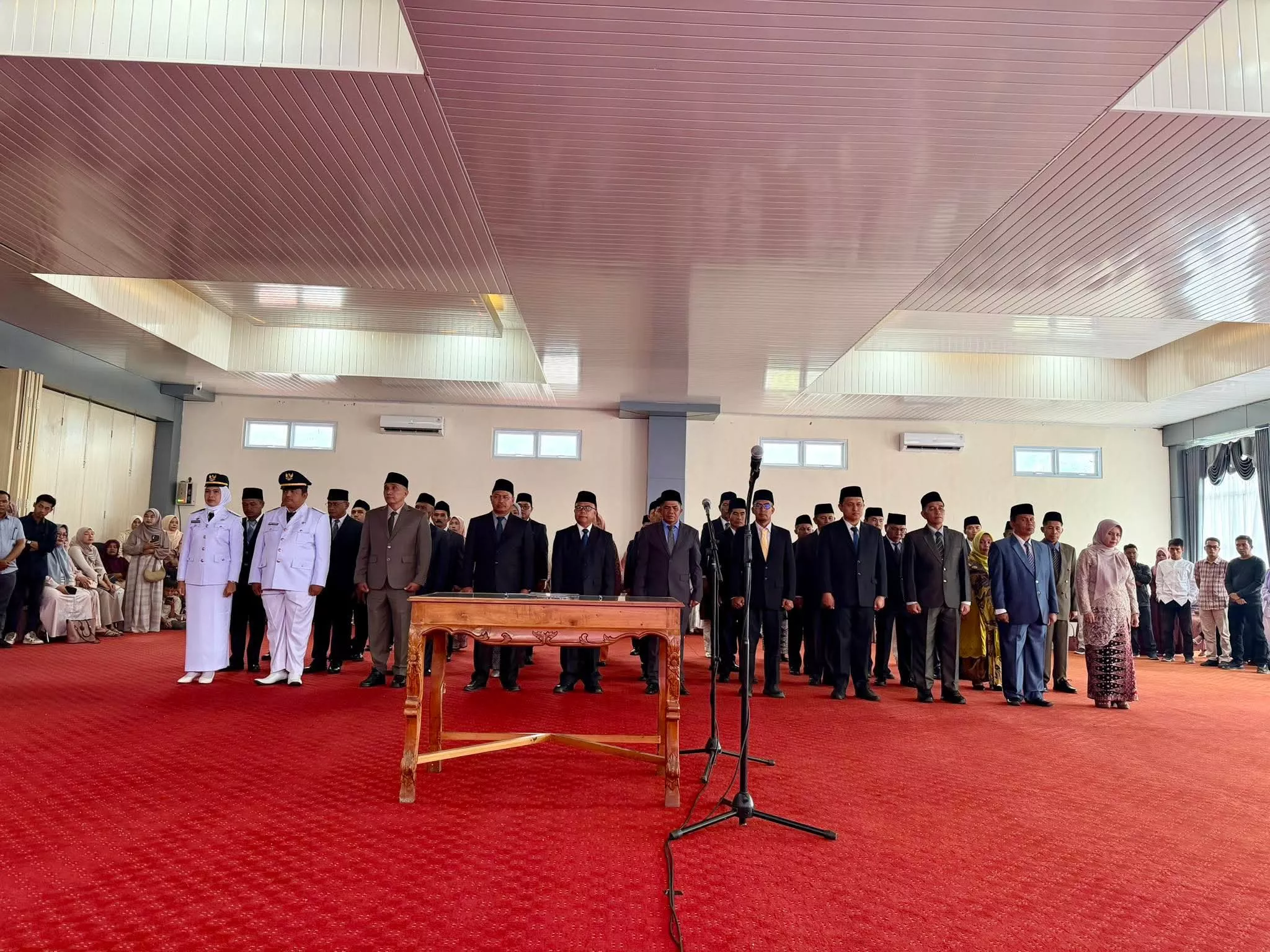 Bupati Monadi Rotasi dan Lantik Puluhan ASN, Perkuat Kinerja Birokrasi hingga Tingkat Kecamatan