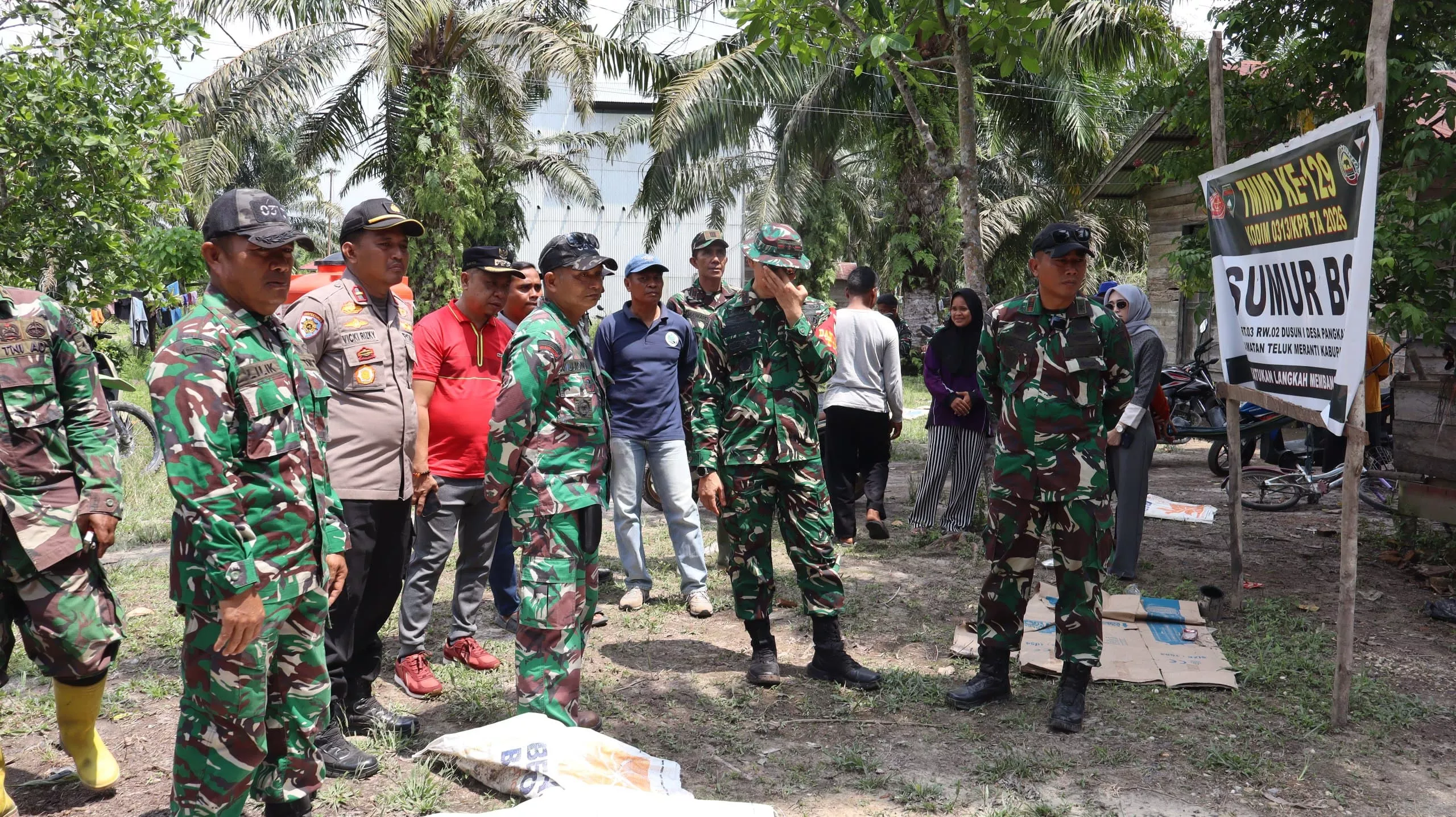 Pastikan Kesiapan Kunjungan Tim Wasev Mabesad, Dandim 0313/KPR Peninjauan Langsung Sasaran Fisik TMMD di Pangkalan Terap