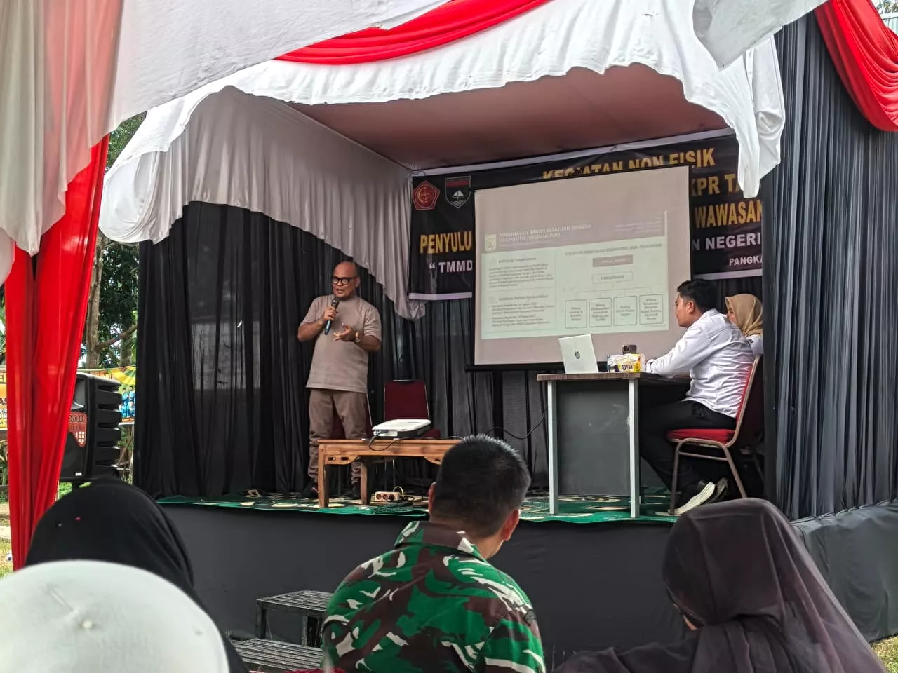 Perkokoh Karakter Bangsa, Satgas TMMD Ke-129 Kodim 0313/KPR Gelar Penyuluhan Wawasan Kebangsaan di Desa Pangkalan Terap