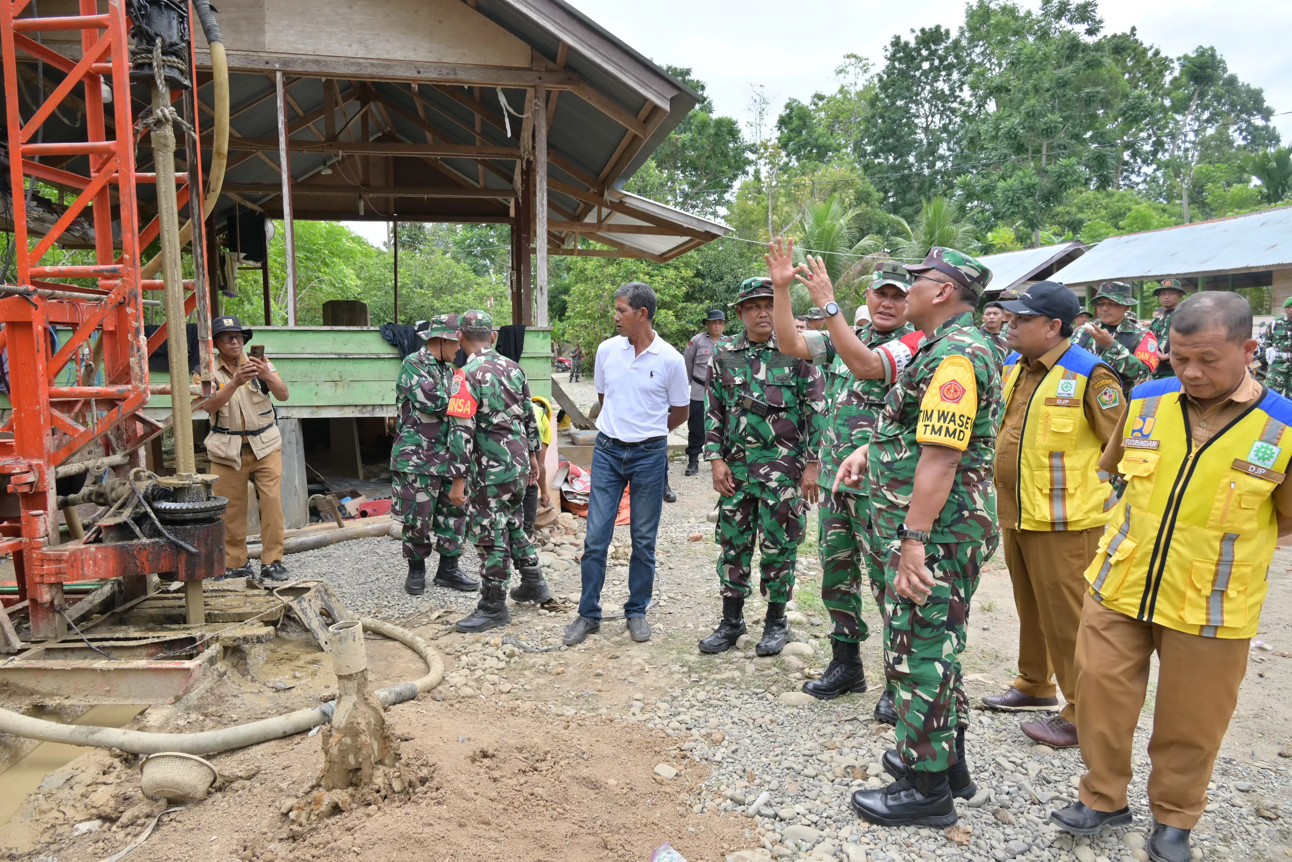 Tim Wasev Tinjau Langsung Sasaran Fisik dan Nonfisik TMMD Ke-129 Kodim 0102/Pidie
