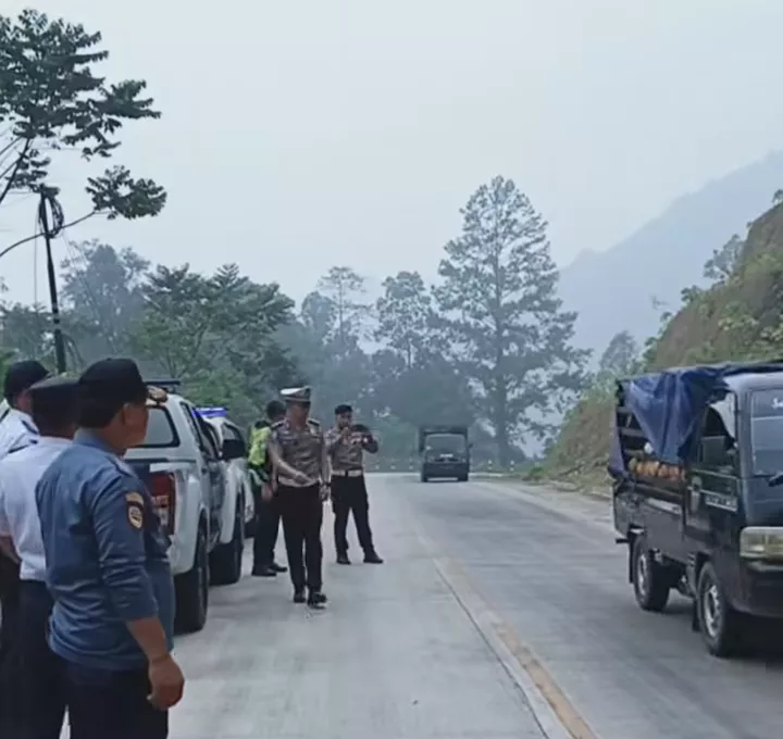 Jalur Sungai Penuh–Tapan Kembali Bisa Dilalui, Satlantas Tinjau Titik Rawan Longsor KM 20–22