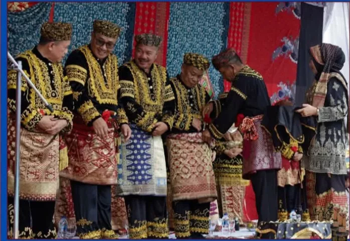 Wali Kota Alfin Sandang Gelar Adat Depati Susun Negroi Tanoh Sunge Pnoh, Komitmen Lestarikan Budaya dan Bangun Daerah