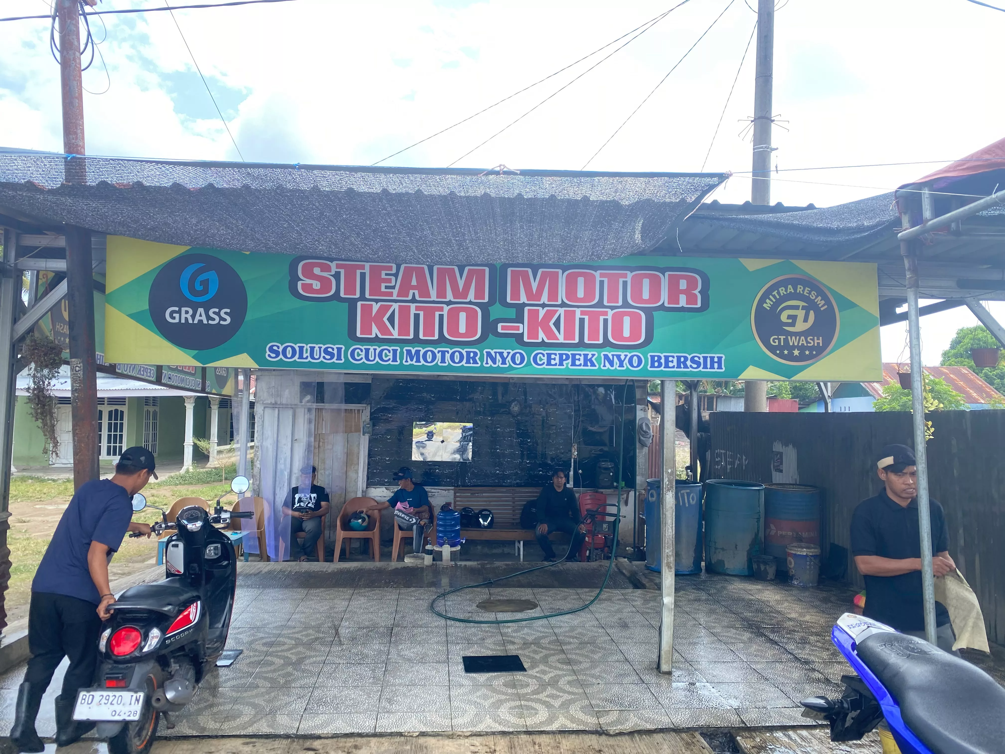 Steam Motor Kito-Kito Hadirkan Metode Cuci Motor Tanpa Sentuh, Lebih Cepat dan Aman