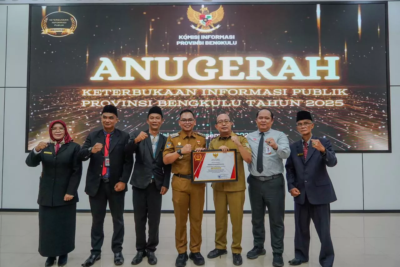 Kalahkan 9 Daerah Lain, Seluma Dinobatkan sebagai Kabupaten Paling Informatif di Provinsi Bengkulu  Tahun 2025