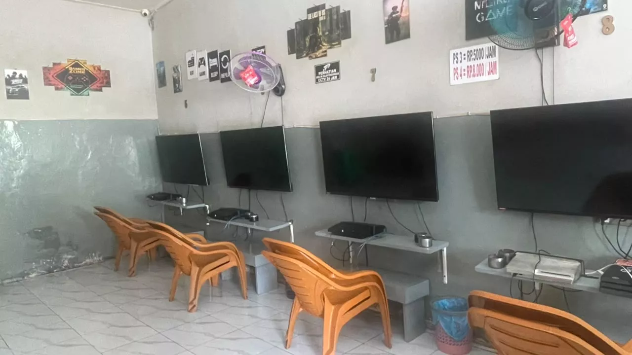 Usaha PS dan Warnet Masih Diminati di Tengah Maraknya Penggunaan Ponsel