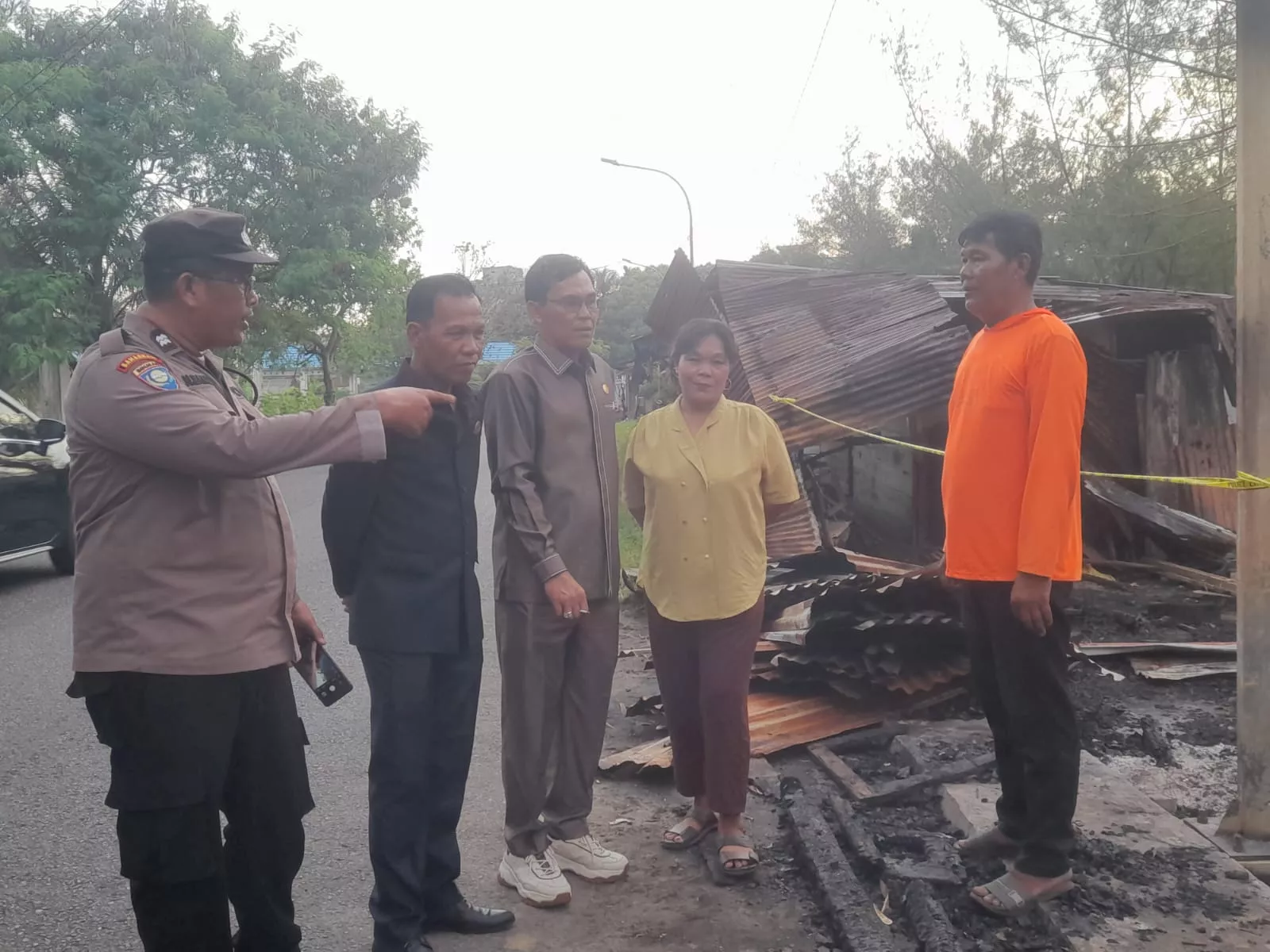 Ketua Komisi II DPRD Kota Bengkulu Salurkan Bantuan Pribadi untuk Korban Kebakaran Kios Ikan