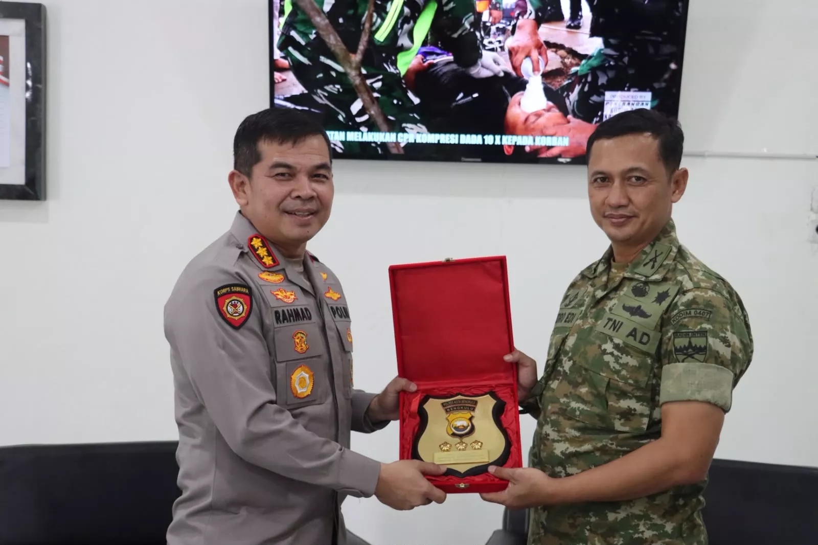 Kapolresta Bengkulu Perkuat Sinergitas TNI-Polri melalui Silaturahmi ke Kodim 0407/Bengkulu