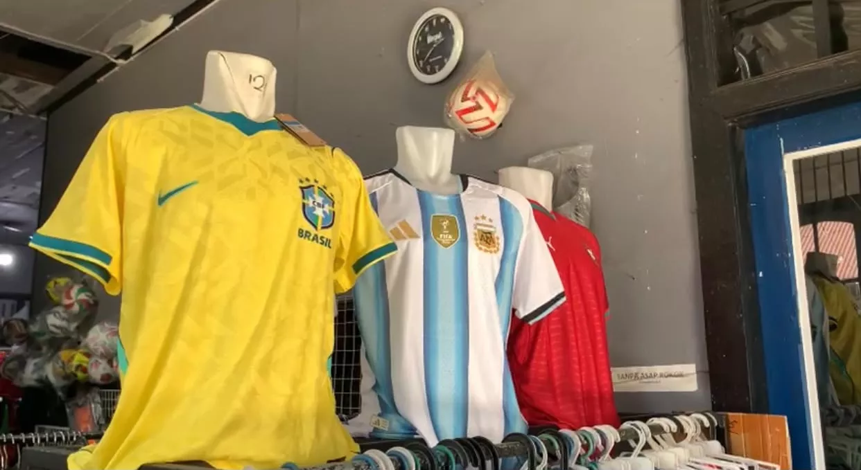 Semifinal Piala Dunia Dongkrak Penjualan Jersey di Bengkulu