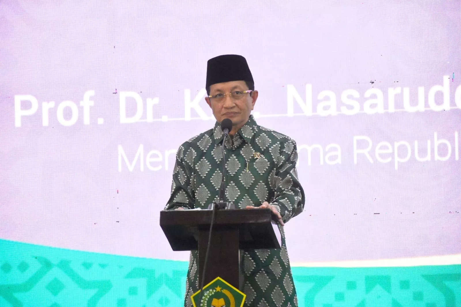 Buka Rakerwil Kemenag Bengkulu, Menag: Kita Bukan Malaikat, Tapi Jangan Bekerja Seperti Iblis