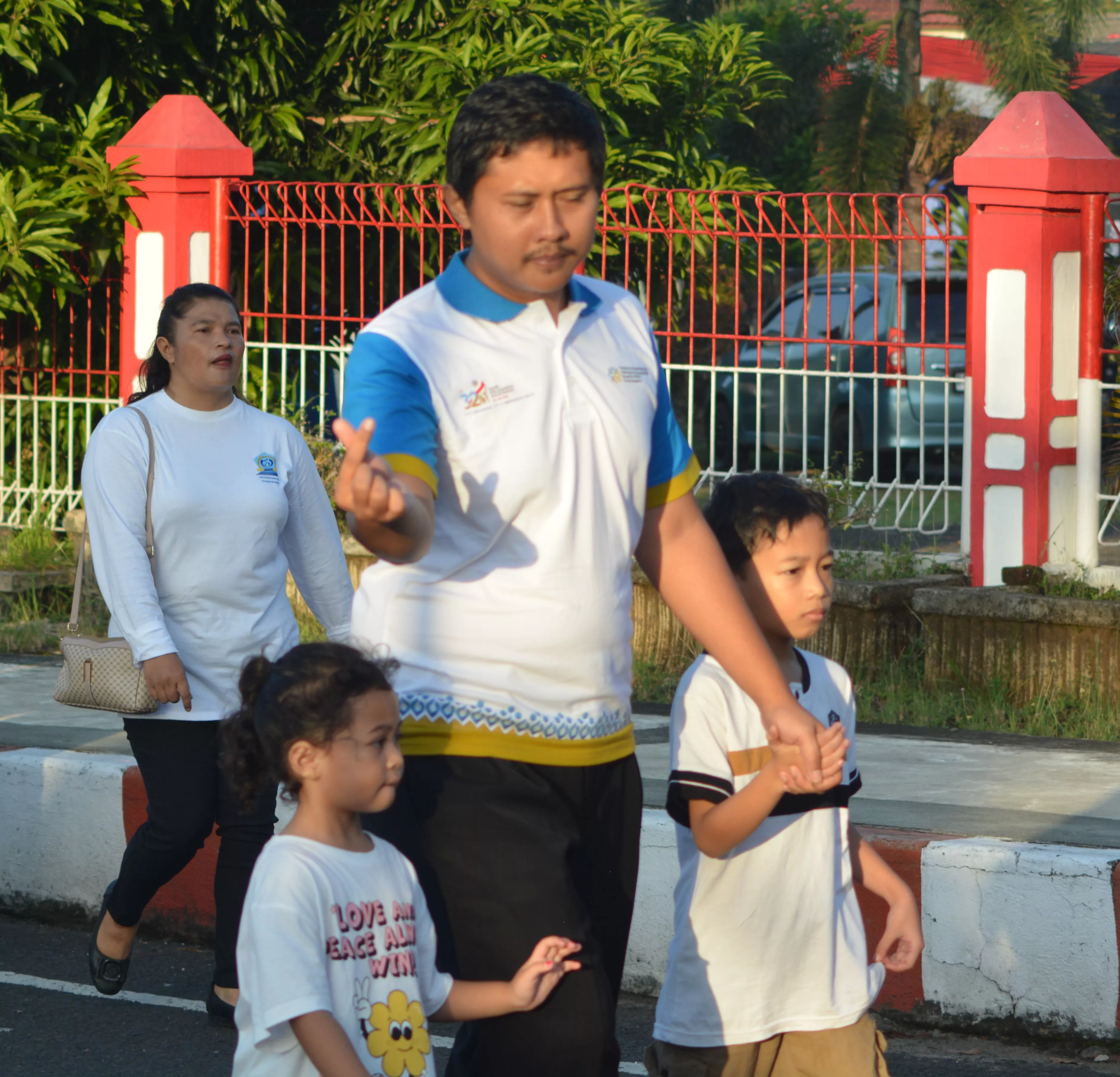 Zamhir : Instrumen Penggerak Ketahanan Keluarga, Berpusat Pada Pendekatan Delapan Fungsi Keluarga