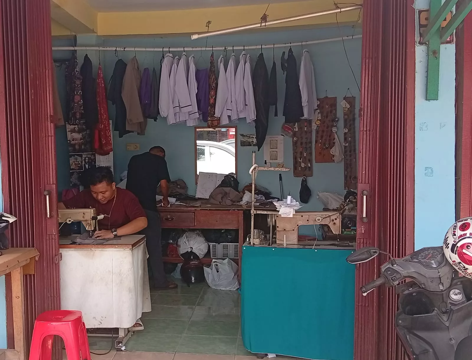 Eksistensi Penjahit Gina Gisa