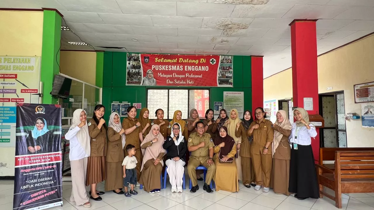 Senator Destita Tampung Aspirasi Pendidikan dan Kesehatan Warga Enggano