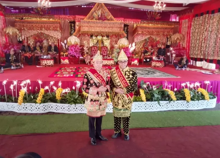 Penganugerahan Gelar Adat Pasak Bumei dan Mengkuto Alam Jadi Momentum Kelestarian Budaya di Umbung Kutei IV Kepahiang