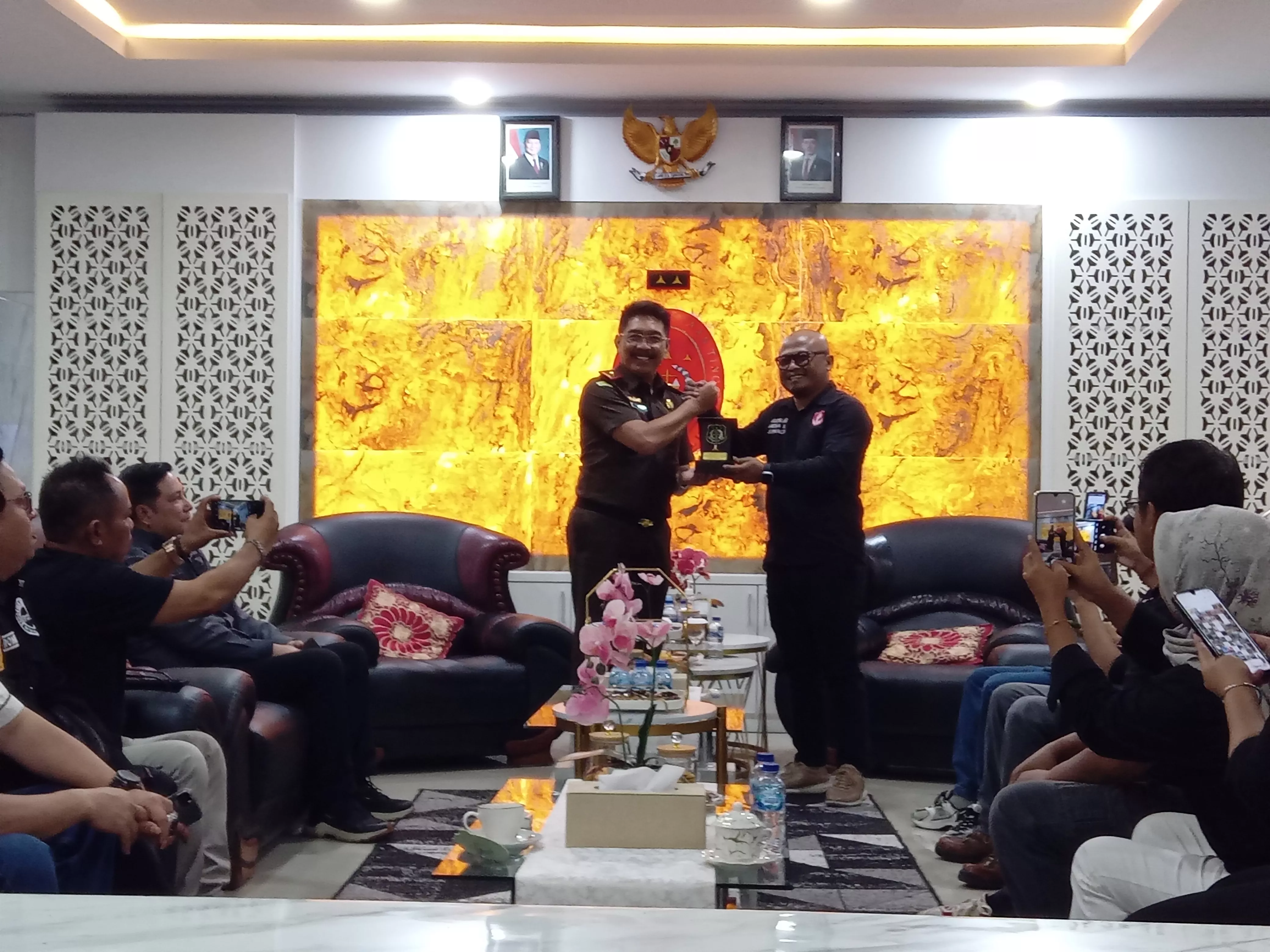 Pererat Kemitraan, AMJ dan Kejati Bengkulu Perkuat Sinergi Keterbukaan Informasi Publik