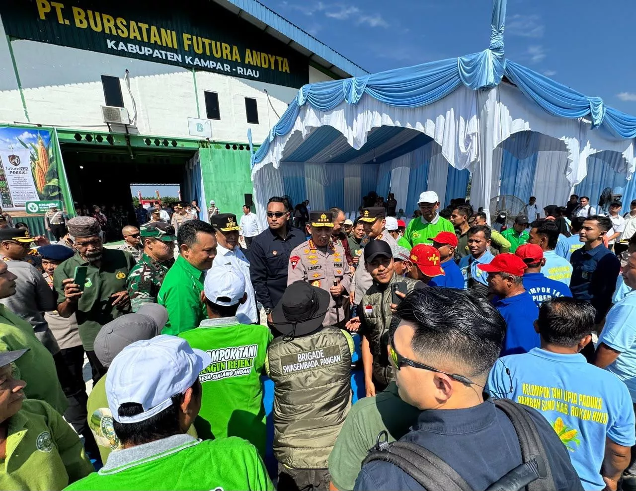 Dari Kampar ke Pasar Global, Kapolri Tinjau Inovasi Pupuk Batu Bara Karya Anak Bangsa