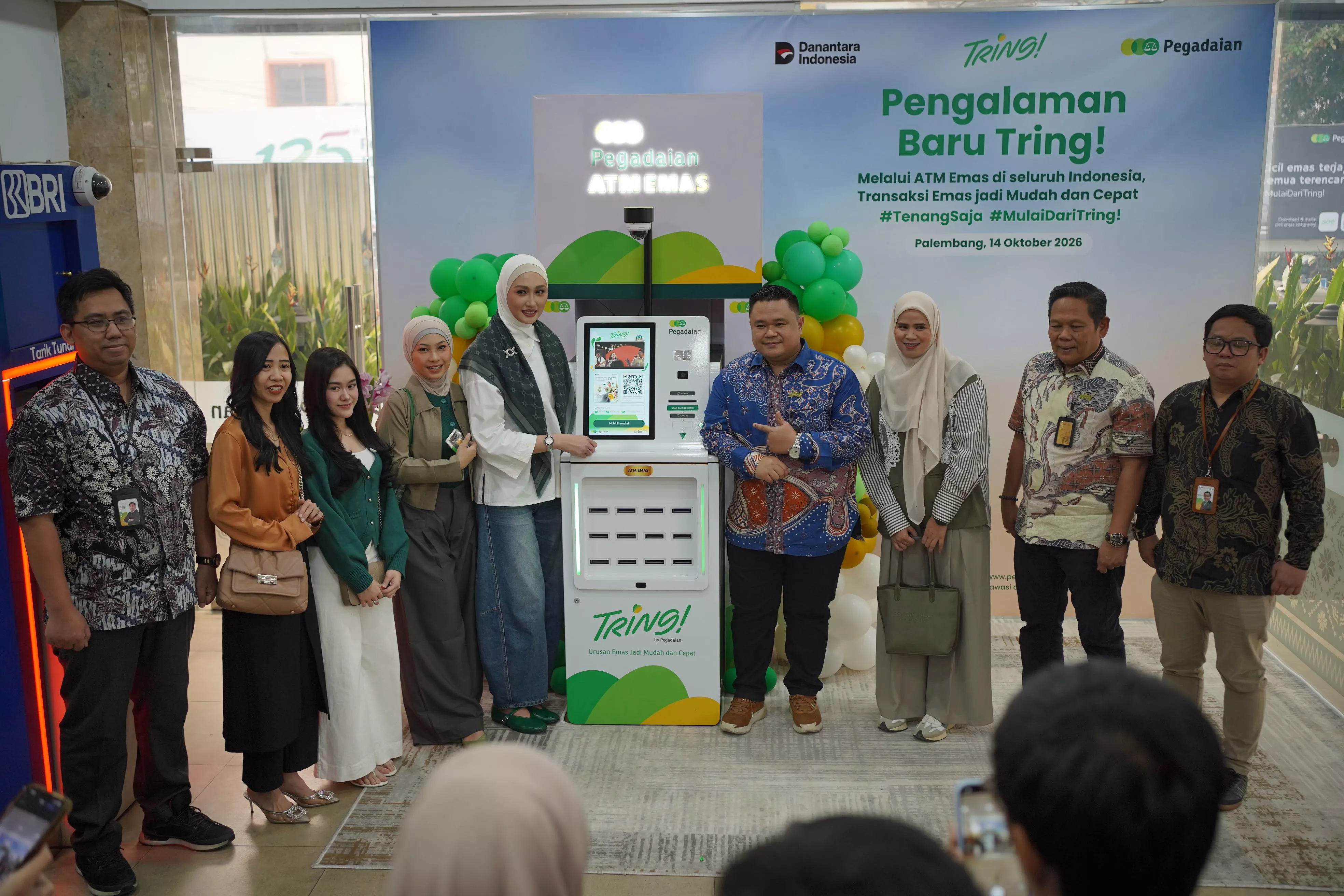 Satu Tahun Tring!: Pegadaian hadirkan Pengalaman Baru Bertransaksi Melalui ATM Emas Pertama di Seluruh Indonesia Bisa Cetak Emas Fisik & Beli Emas Instan Tanpa Waktu Tunggu