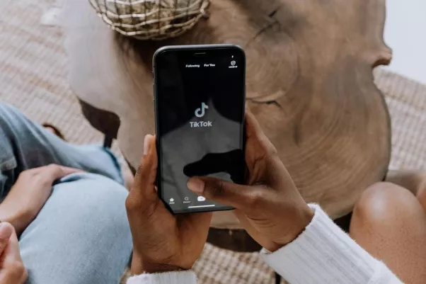 TikTok Viral, Budaya Lokal Mulai Dilupakan