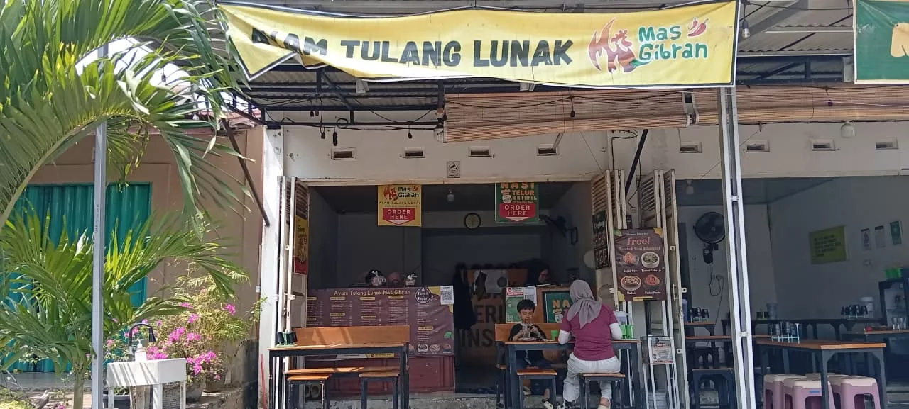 Rahasia Kelezatan Ayam Tulang Lunak Mas Gibran