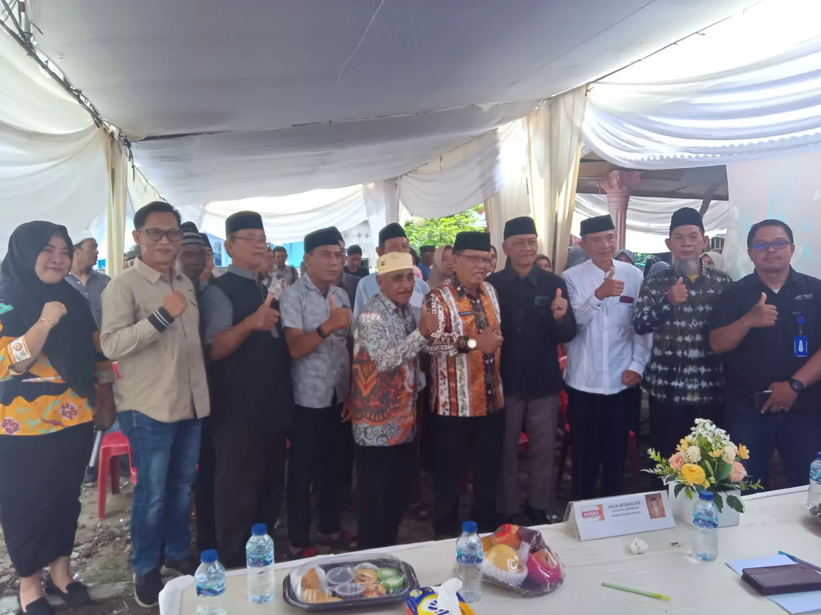 Jalan Berlubang, Tarif Parkir, dan Harga Sembako Mengemuka di Reses Zen Basri