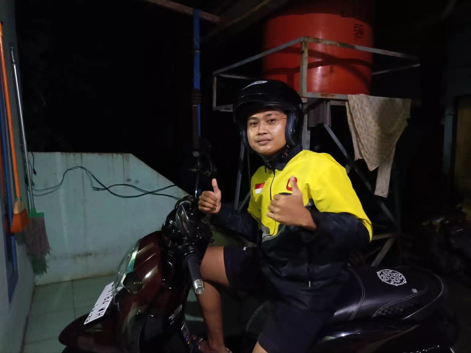 Driver Ojek Jadi Sambilan Mahasiswa  Mendapatkan Uang Saku Tambahan