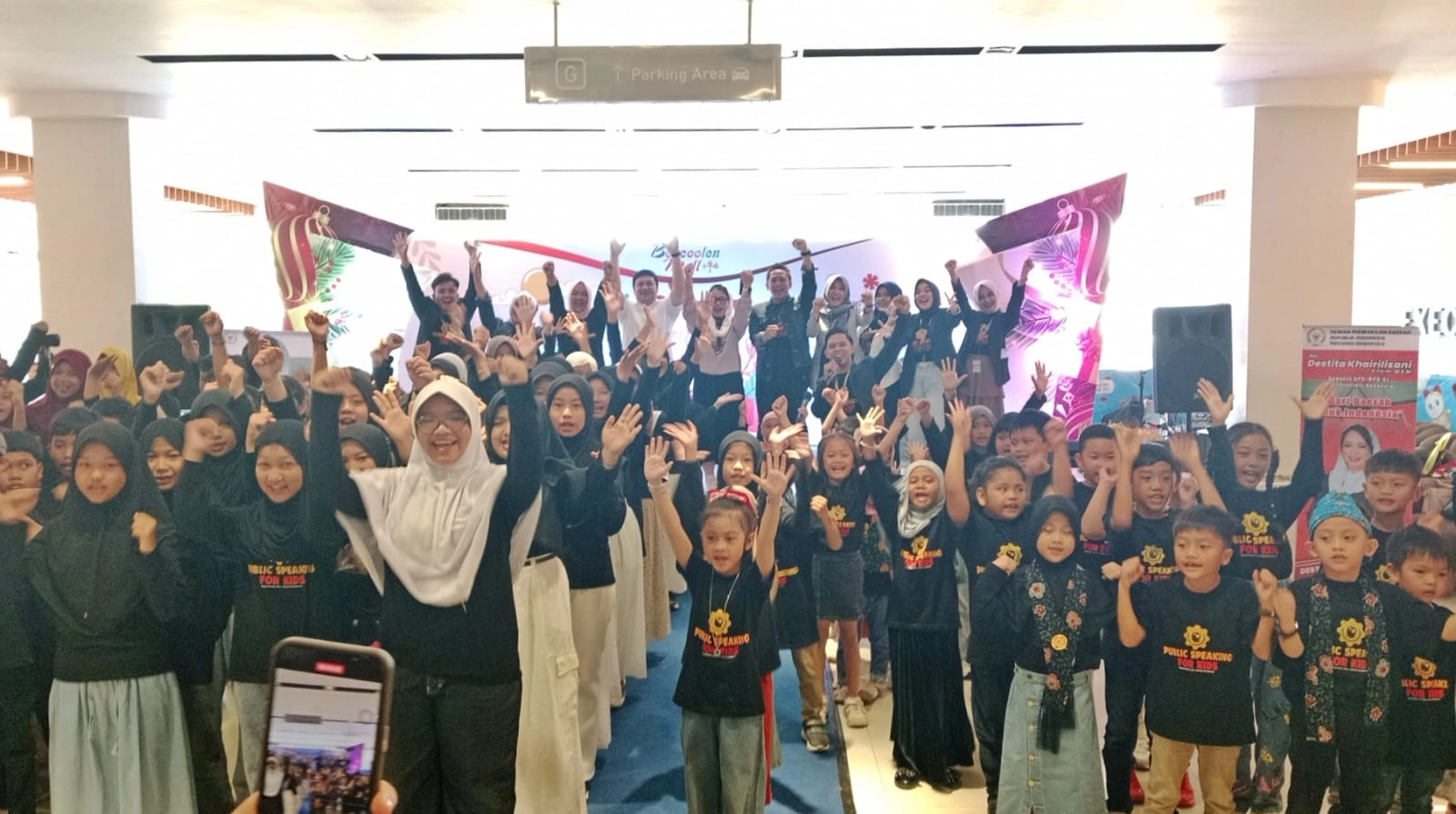 Saat Senator Destita Terpukau Keberanian Bintang Kecil PSC Bengkulu di Hari Ibu