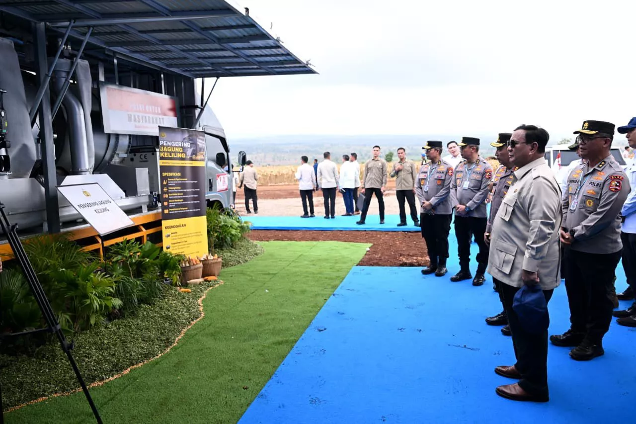 Duet Strategis Prabowo dan Polri, Resmikan 10 Gudang Pangan dan 166 Satuan Gizi di Tuban