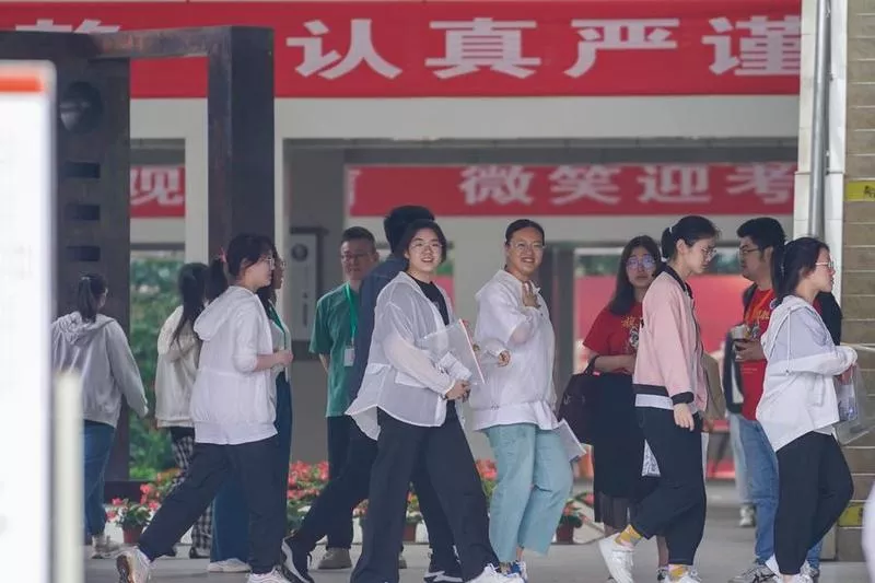 Fokus China: AI Dukung Musim Ujian Masuk Perguruan Tinggi di China, namun Tetap Miliki Keterbatasan
