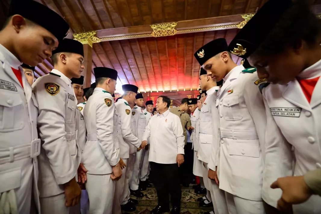 Prabowo Apresiasi Petugas HUT ke-81 RI, Pesan Terus Bawa Semangat Merah Putih