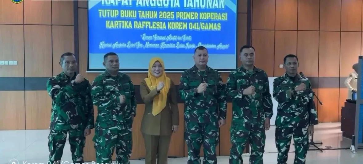 Kepala Dinas Koperasi dan UKM Kota Bengkulu Hadiri RAT Primer Koperasi Kartika Rafflesia Korem 041/GAMAS