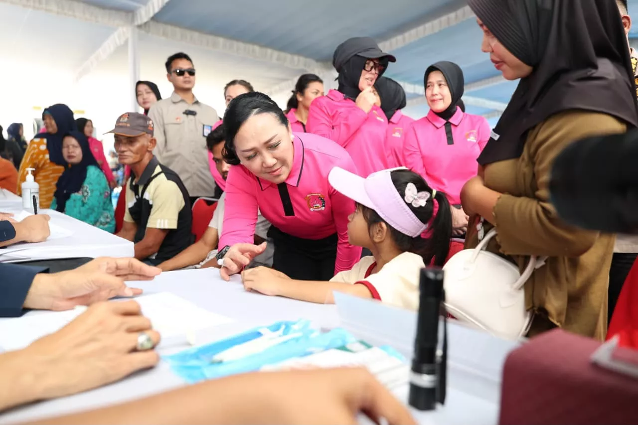 Bhayangkari Peduli Jangkau Pulau Borang, Perkuat Kesehatan dan Ketahanan Sosial Warga Pesisir Sumsel