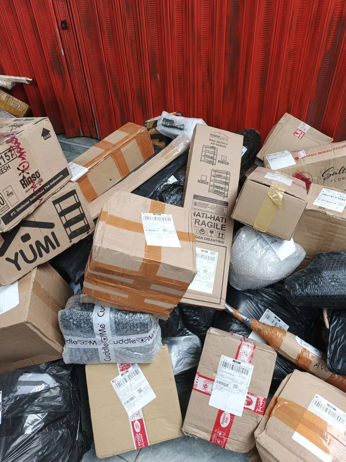 Kurir Shopee di Bengkulu Nilai Skema Upah Baru Belum Sebanding dengan Beban Kerja