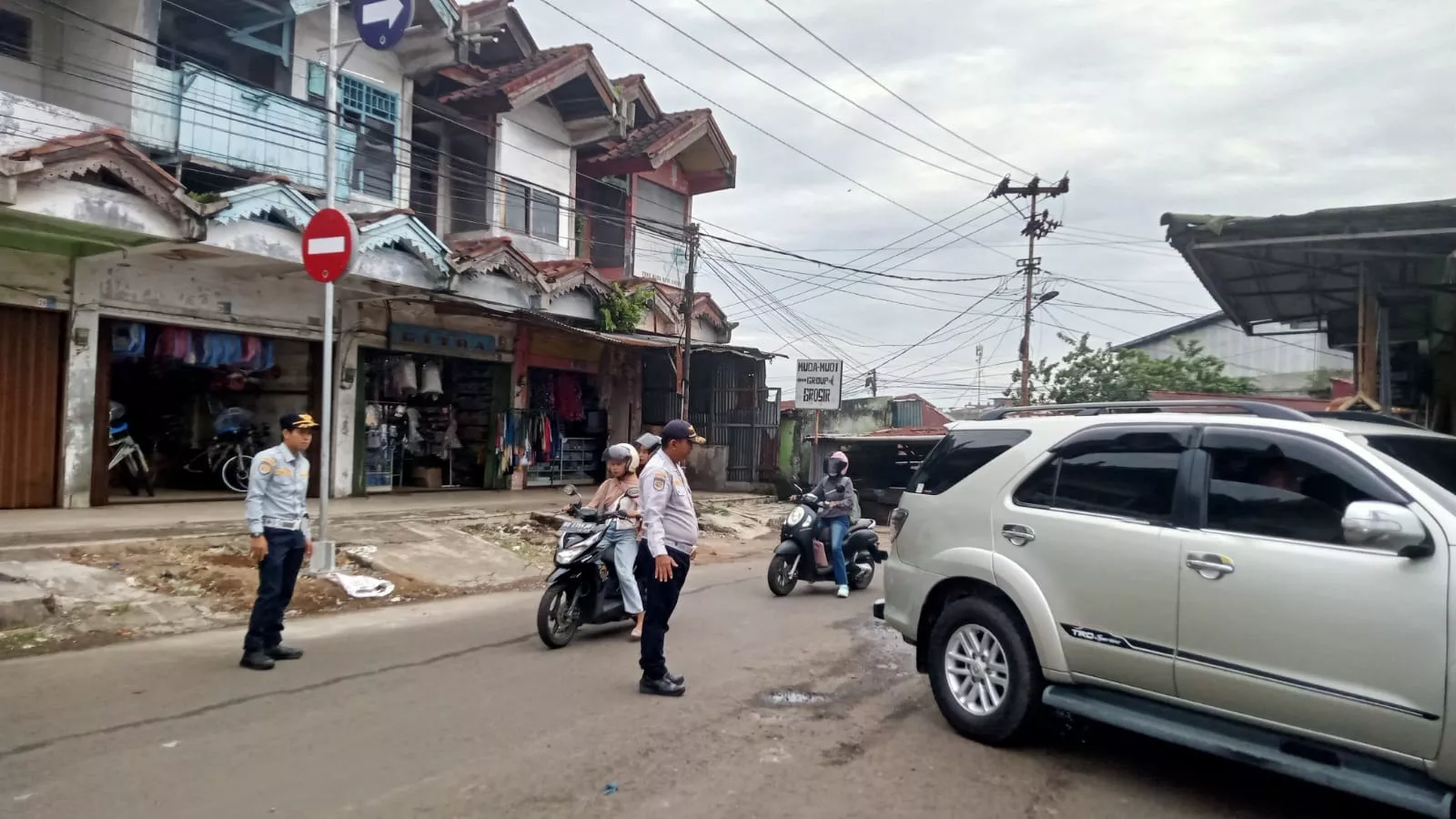 Masih Bingung Rute One Way Pasar Minggu? Simak Panduan Lengkap dan Titik Sosialisasi Petugas Berikut Ini