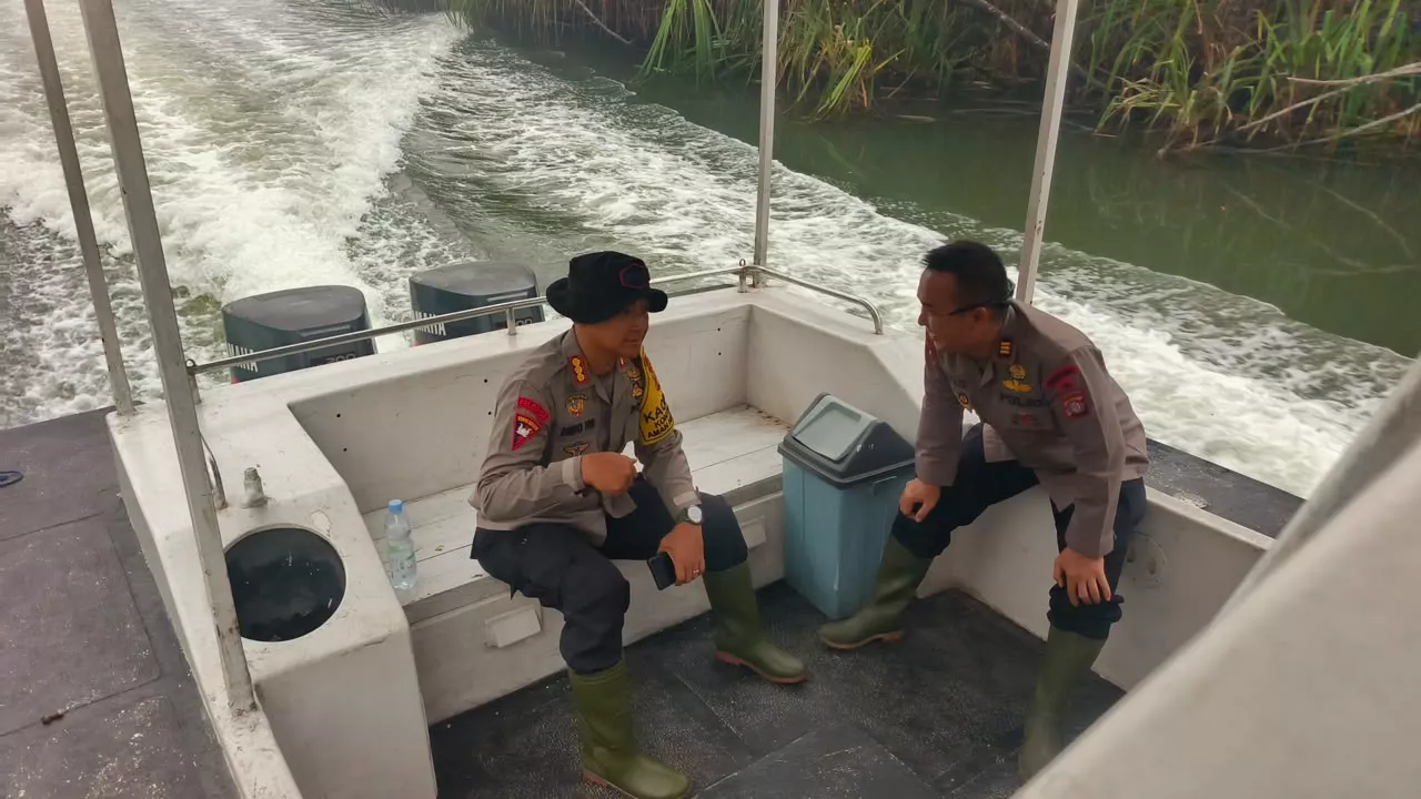 Hujan Bantu Basahi Lahan Bekas Karhutla, Brimob Kalteng Tetap Pantau Bara Api