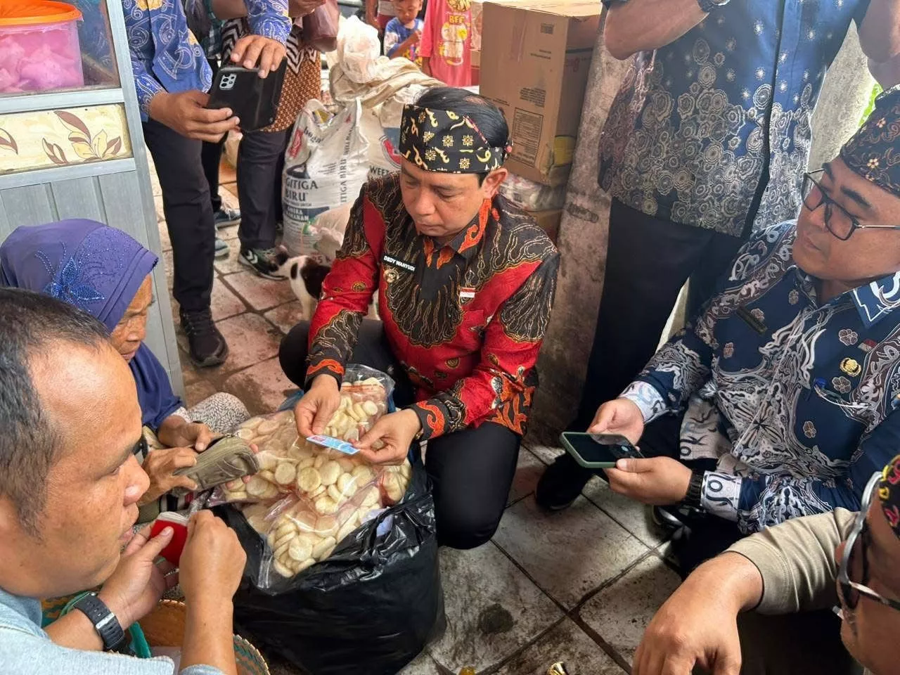 Bukan Sekadar Pindah, Pemkot Bengkulu Mobilisasi ASN Borong Dagangan di Pasar Tradisional