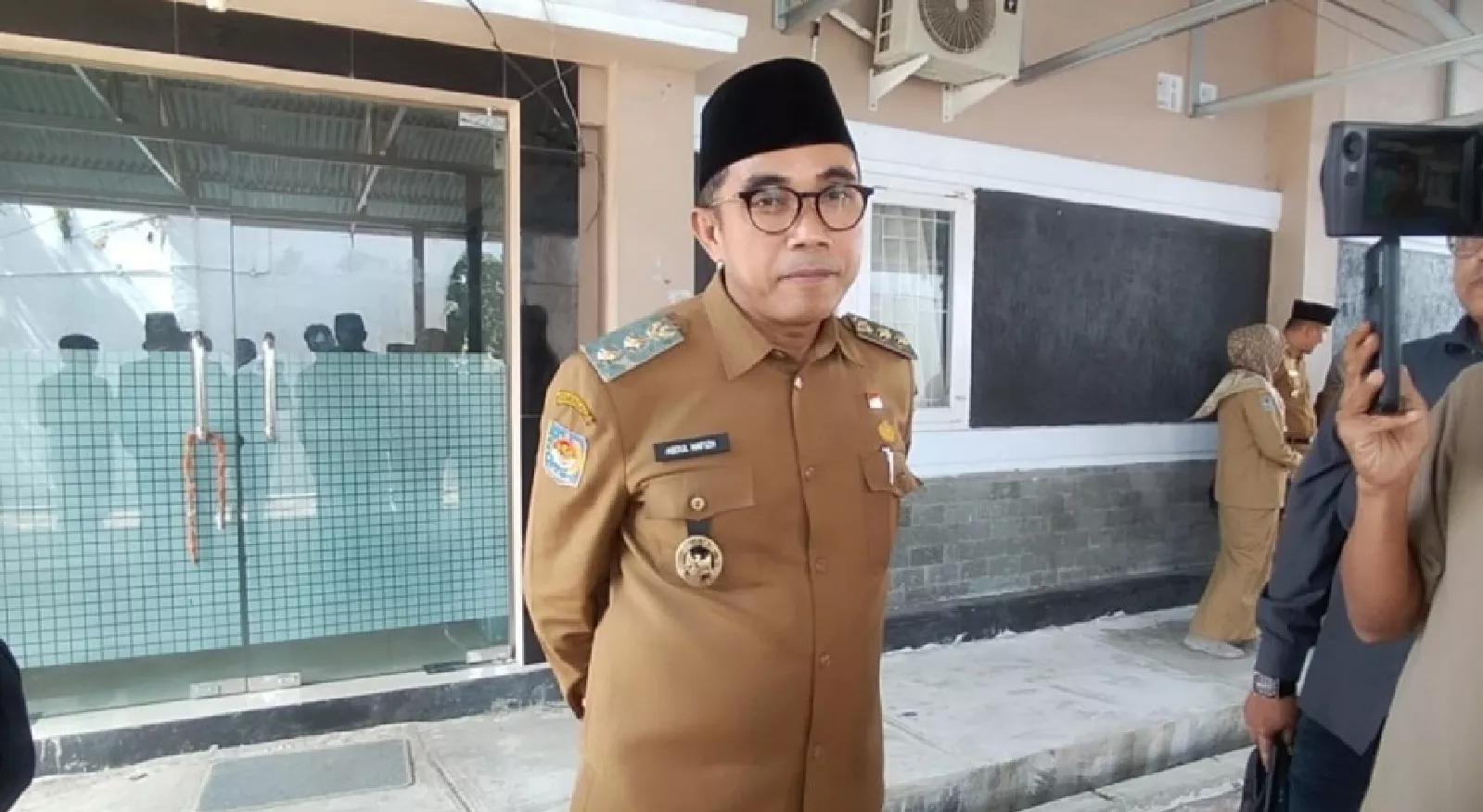 Menuju Kepahiang Digital, Wabup Abdul Hafizh Dorong Pedagang Pasar Adopsi Sistem Pembayaran QRIS