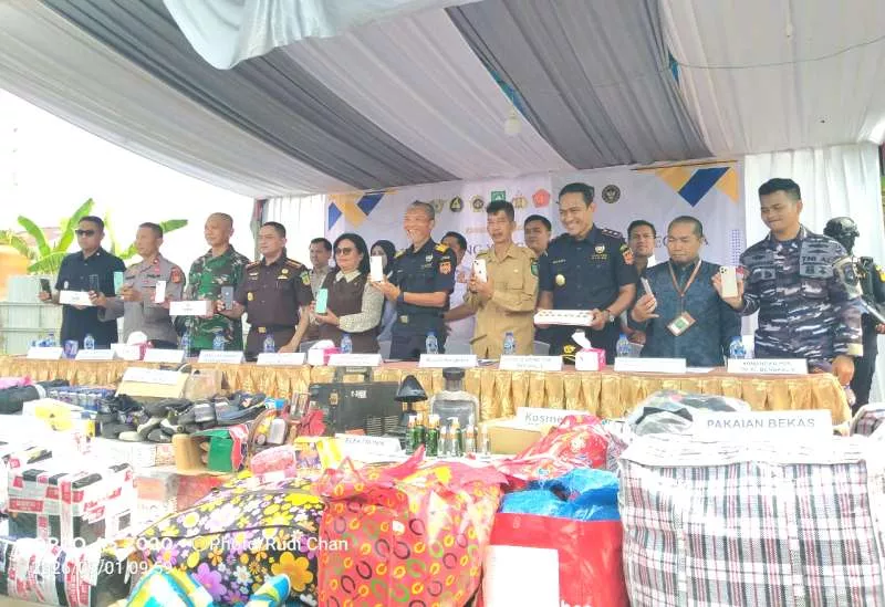 BC Bengkalis Musnahkan 652 Unit iPhone dari Kapal Cepat MV Oceanna 5
