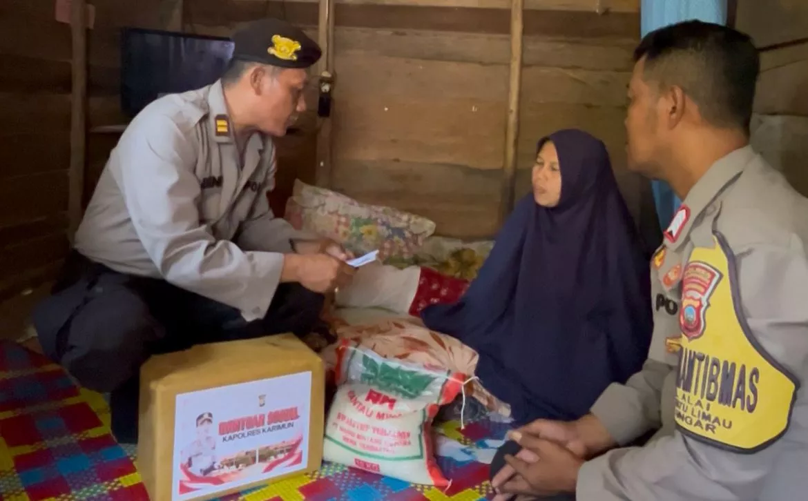 Polsek Kundur Salurkan Bantuan Kapolres Karimun untuk Warga Kurang Mampu