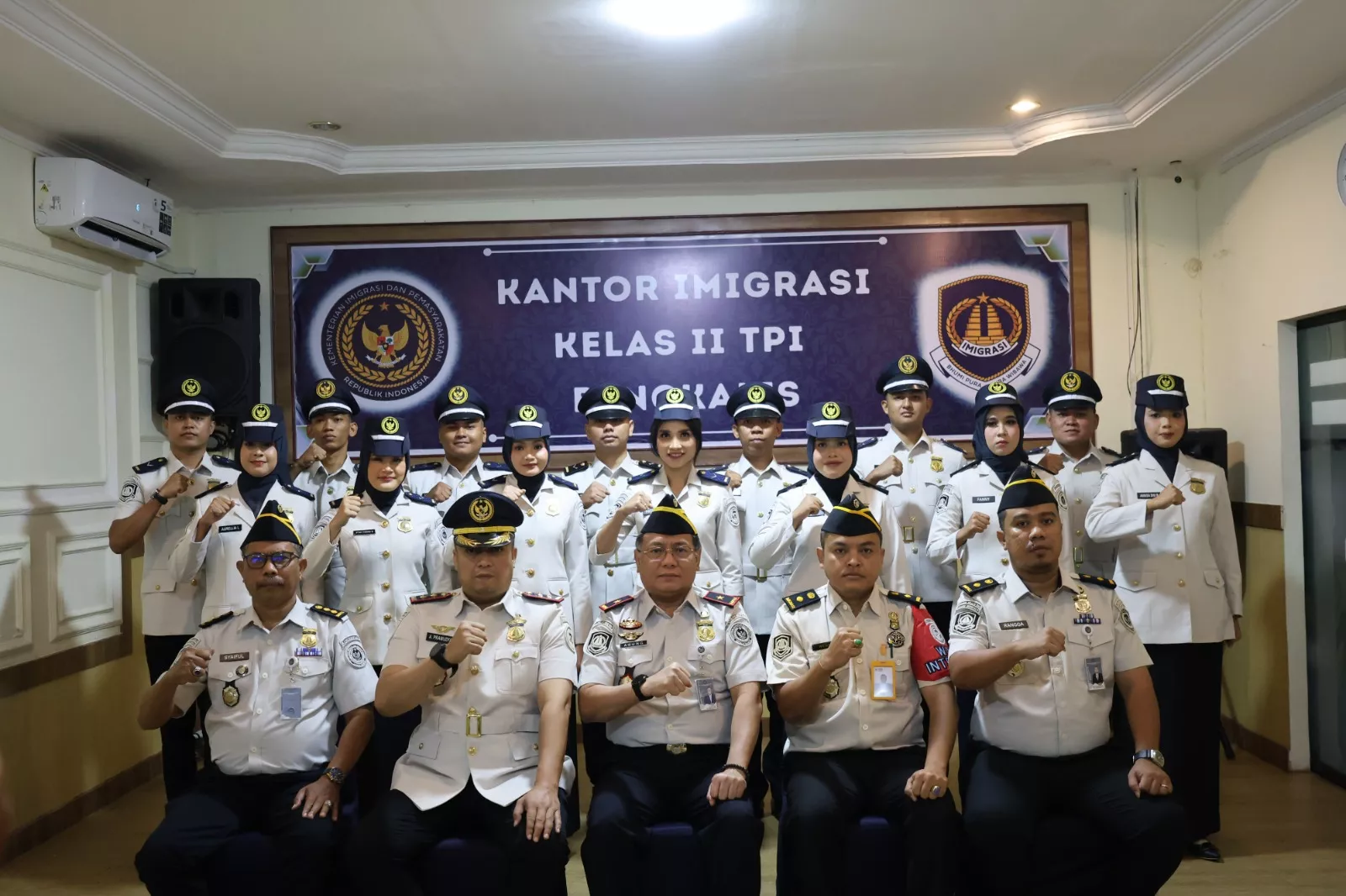 Kakan Imigrasi Bengkalis Lantik 14 PNS Baru