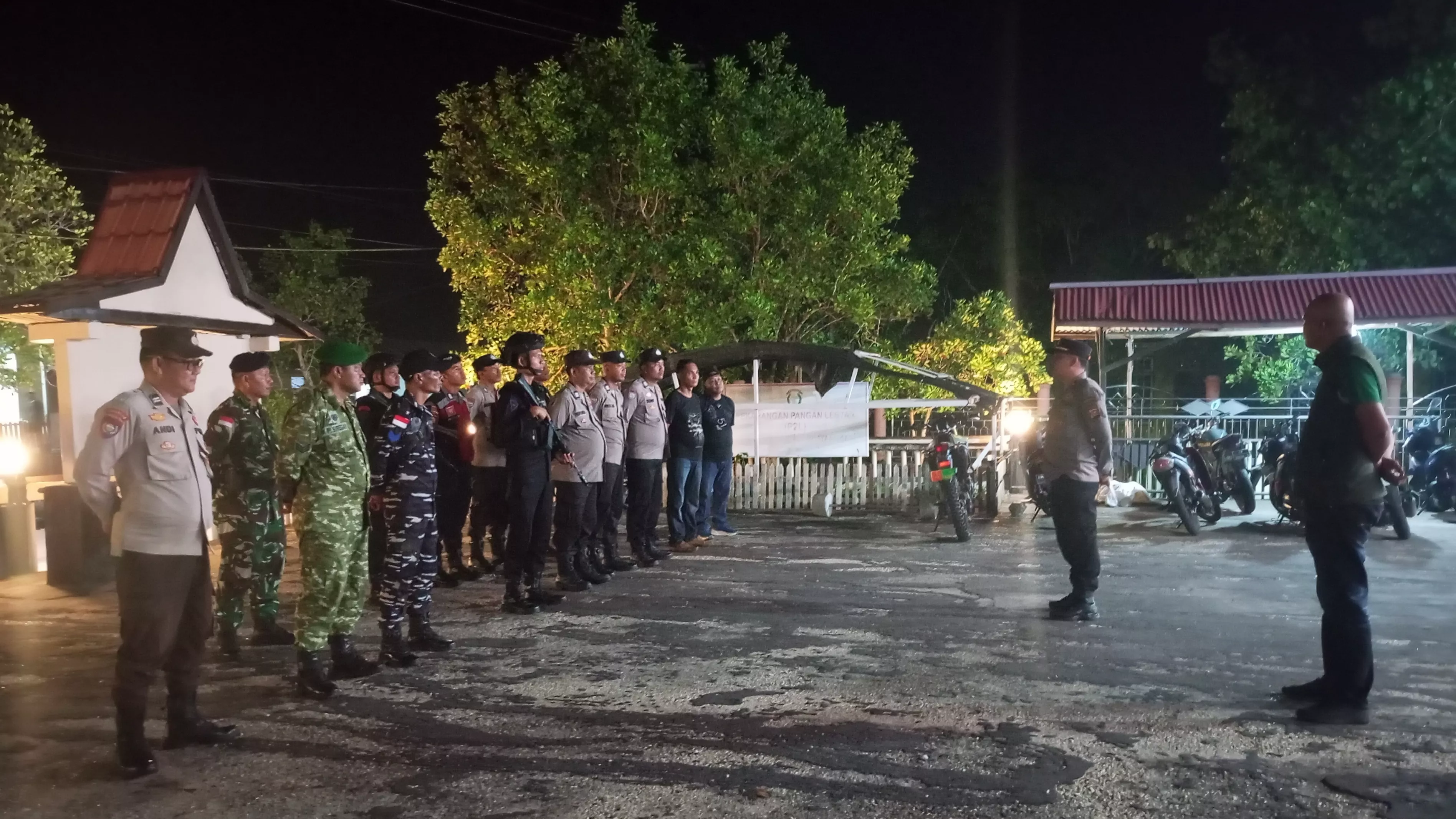 Polsek Tanah Merah Gelar KRYD Gabungan, Sasar Wilayah yang Diduga Menjadi Kampung Narkoba
