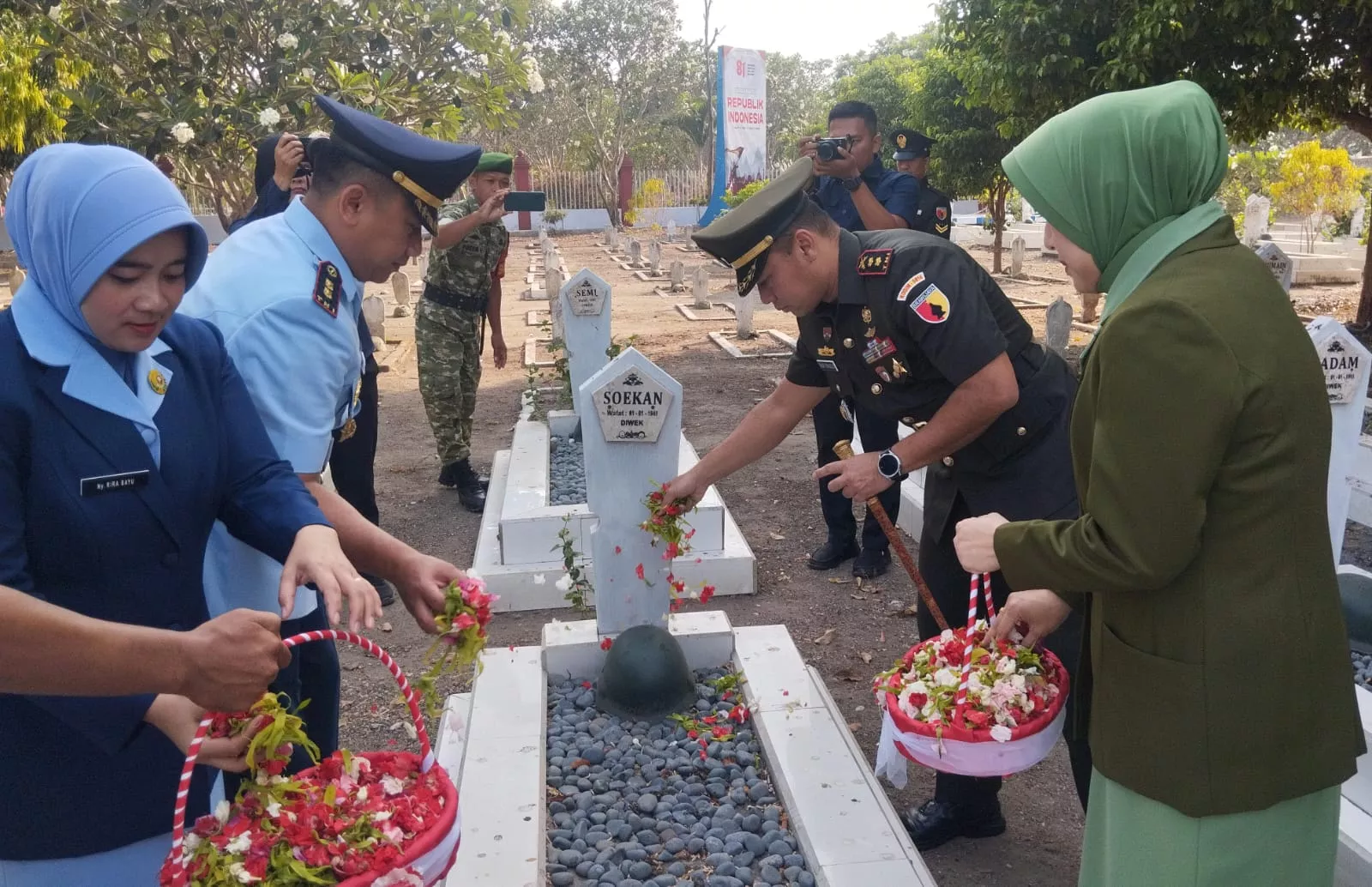 Dandim 0814/Jombang Ziarah ke TMP Kusuma Bangsa Sambut HUT TNI ke-81