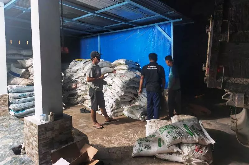 Kodam XIX Tuanku Tambusai Amankan 75,7 Ton Pupuk Oplosan di Siak dan Kampar